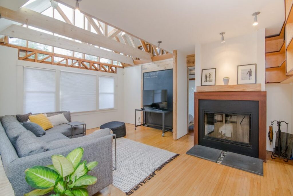 beautiful home interior room with fireplace